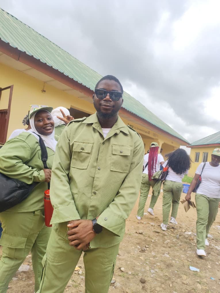Rasheed in NYSC uniform at monthly clearance, Chanchaga Local Government